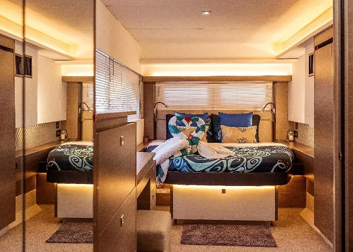 Akula Catamaran - N4 Charters Seychelles *